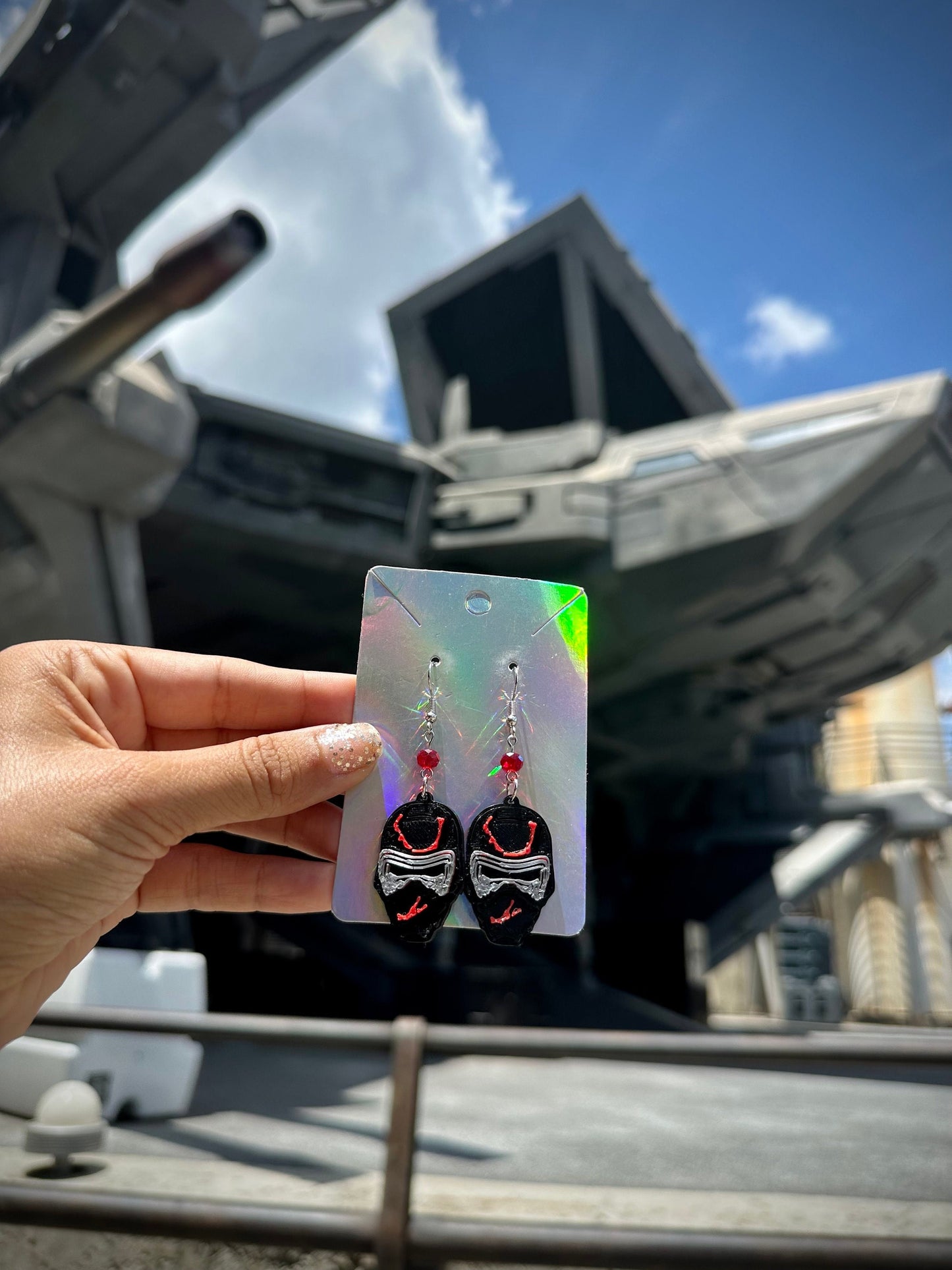 Kylo Ren earrings 3D Printed Lightsaber earrings - Kylo Ren Lightsaber earrings - Star Wars inspired earrings - Kylo Ren Helmet