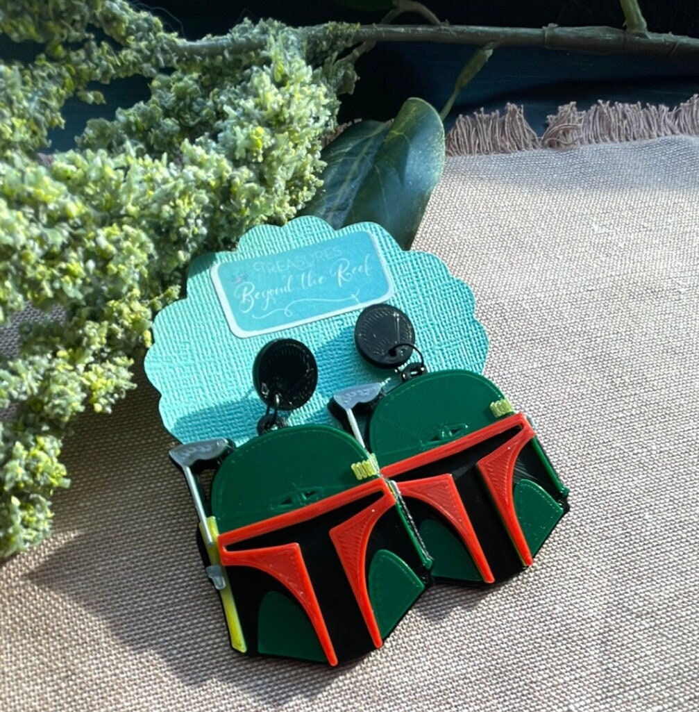 3D printed Boba Fett Earrings - Starwars inspired Boba Fett earrings - Boba Fett Helmet earrings