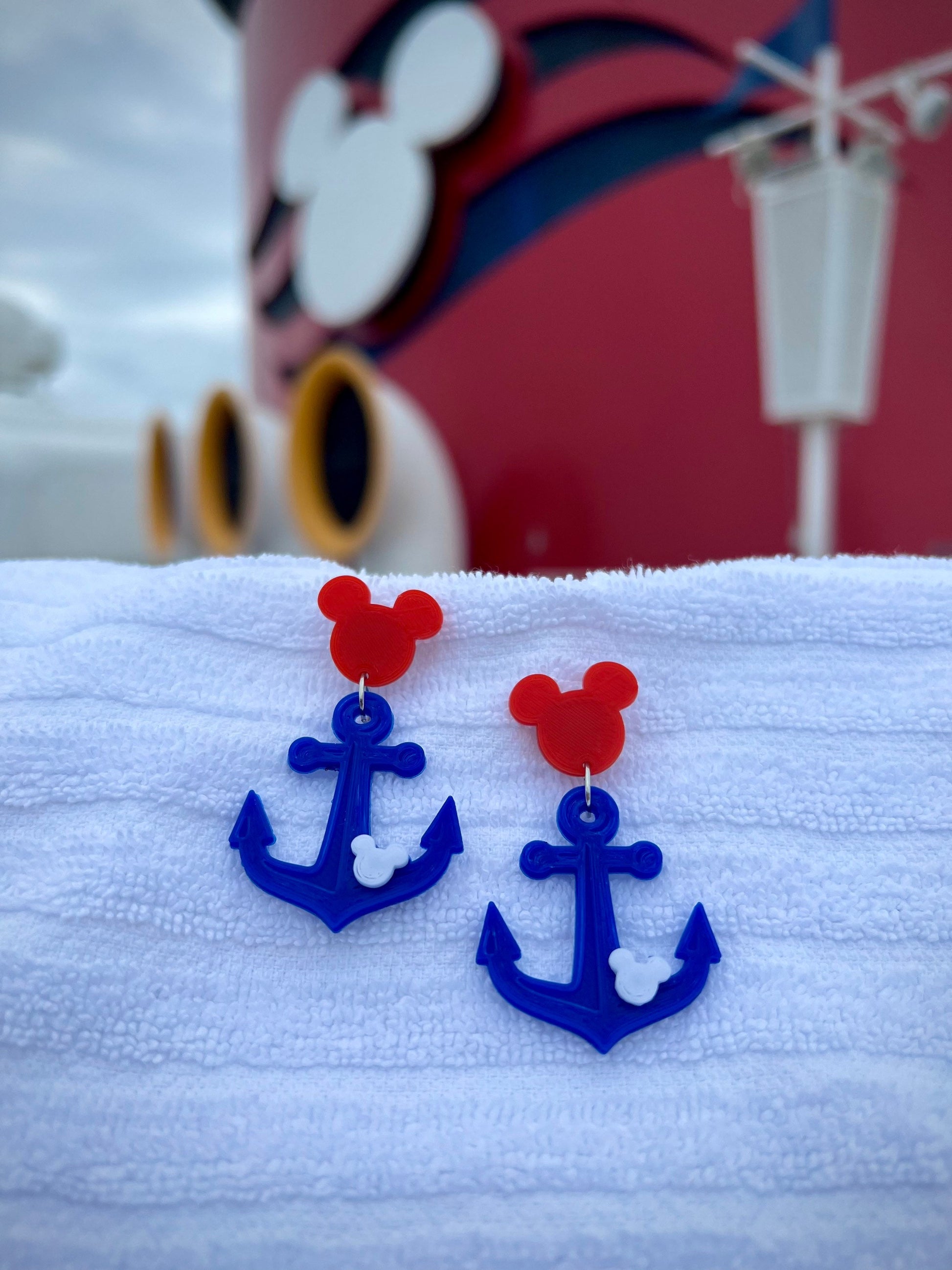 Captain Mickey & Minnie earrings - Disney Cruise Earrings - Disney Mickey Anchor earrings - Cruise Mouse earrings - Wish Treasure cruise