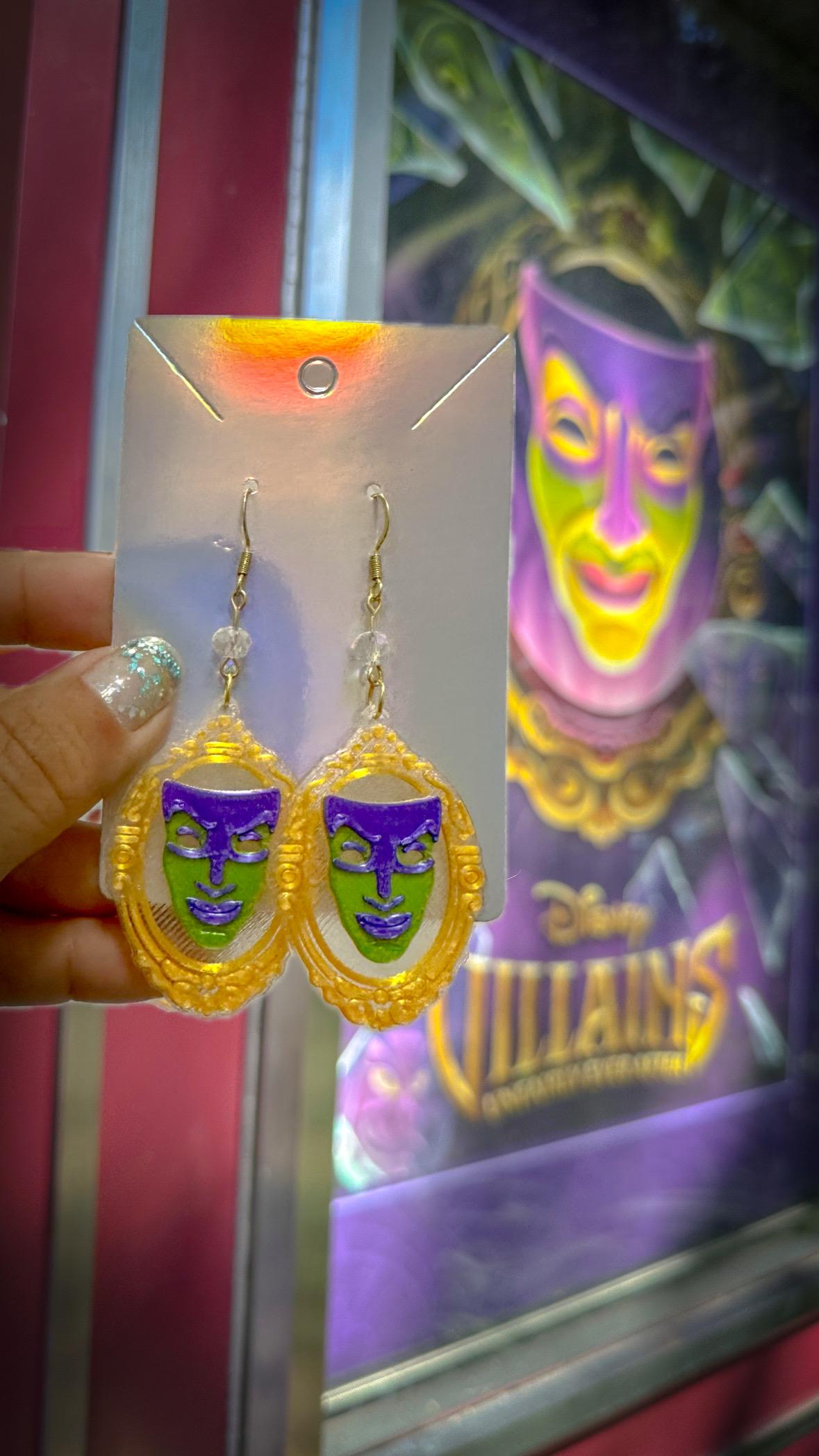 Magic Mirror on the wall Inspired Earrings - Poison Apple Earrings - Poison Apple Studs - Evil Queen - Snow White earrings - Disney Villains