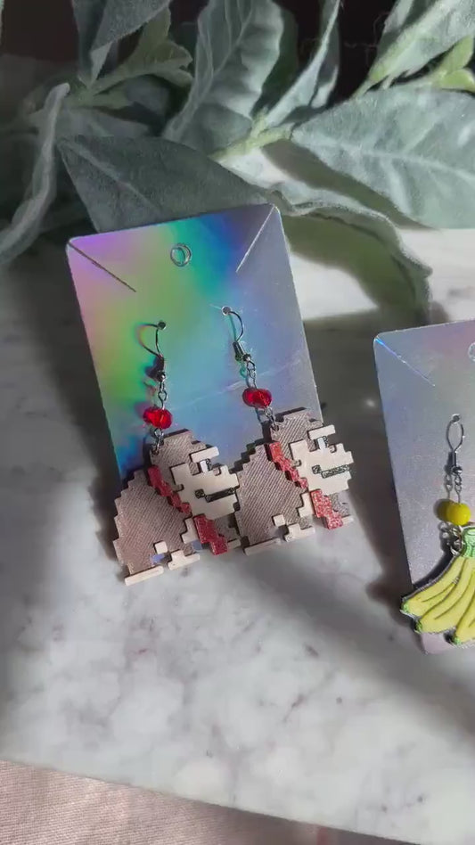 Donkey Kong Inspired Earrings - 3D printed Donkey Kong Country - Banana earrings DK Barrel - Epic Universe earrings